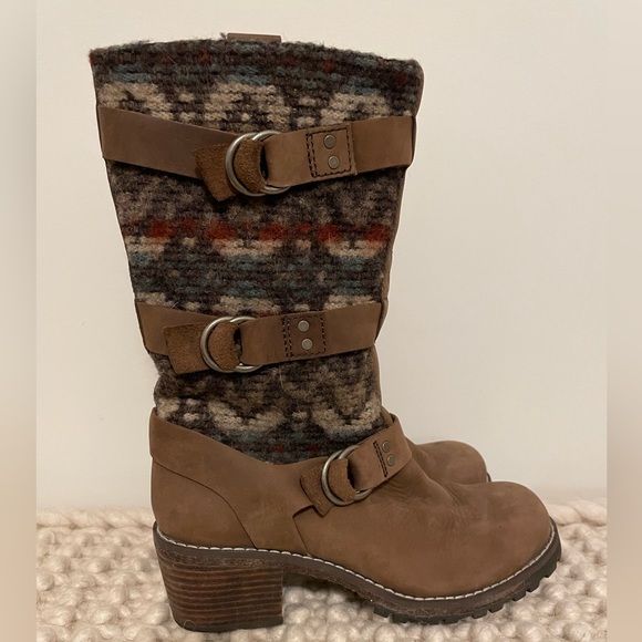 Woolrich Wool Tapestry Boots - Picture 3 of 11